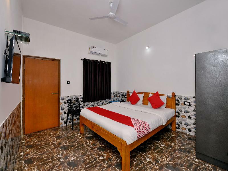 Oyo 10809 Hotel Tushar Inn Baga Exterior photo