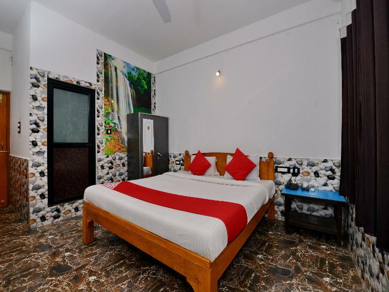 Oyo 10809 Hotel Tushar Inn Baga Exterior photo