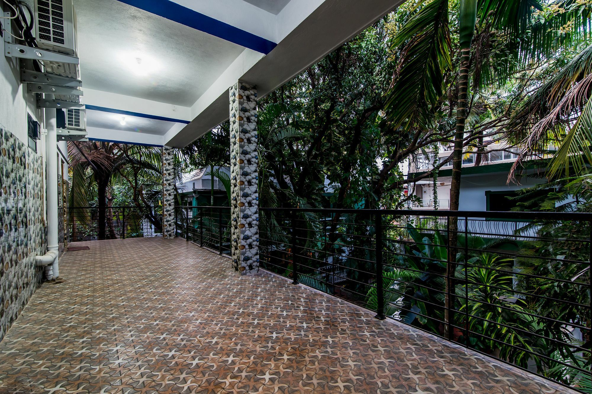 Oyo 10809 Hotel Tushar Inn Baga Exterior photo